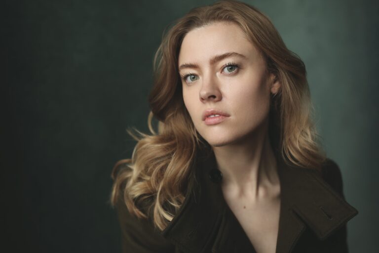 La Voce del Trionfo: Jennifer English Vince il Premio Miglior Performance